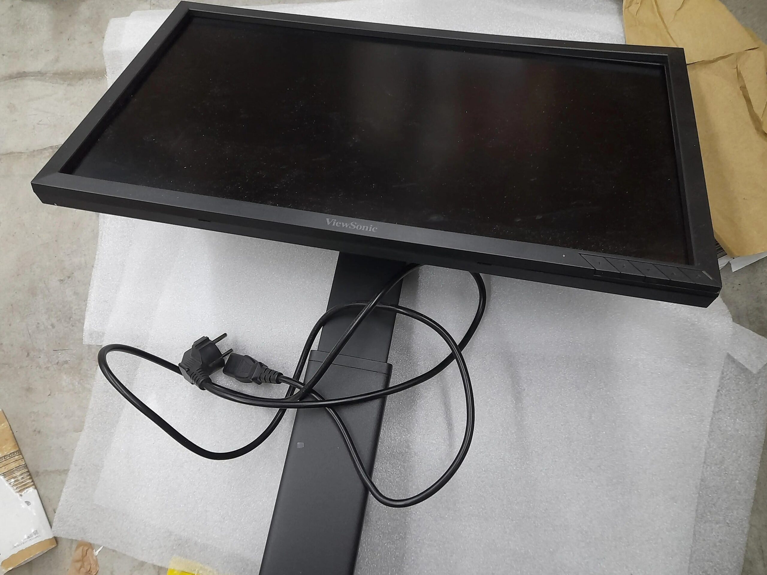1765374799_cropped Electronics Liquidation Pallet — Lot 13 — liquidation pallet photo 3