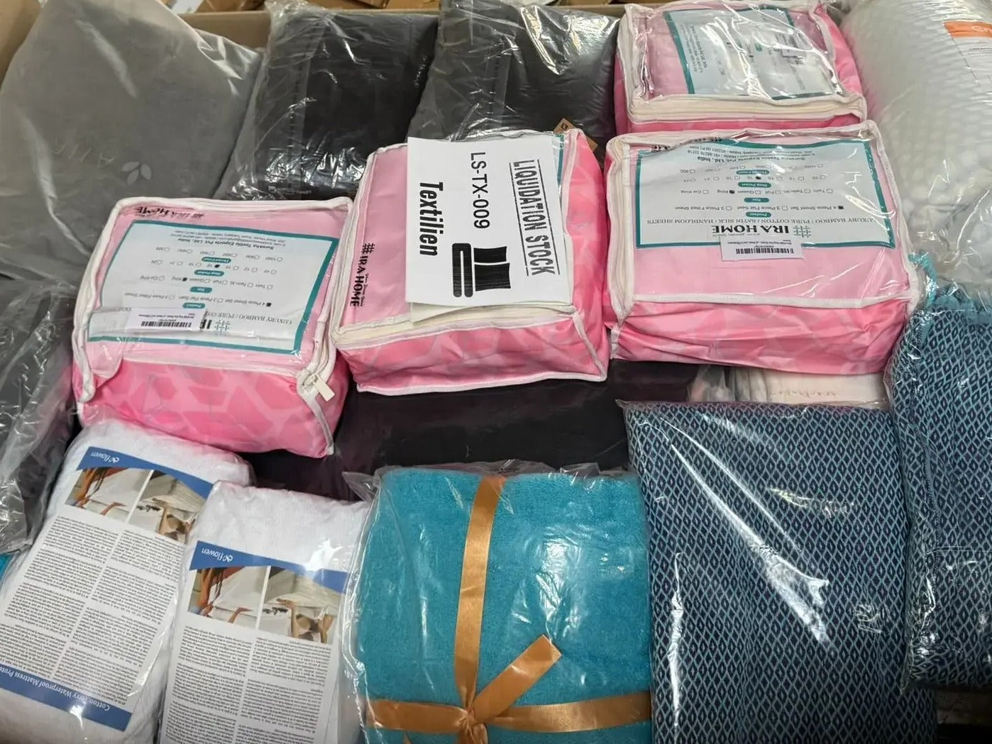 1774428954_cropped Pallet includes Textiles items (LS-TX-009) — liquidation pallet photo 2