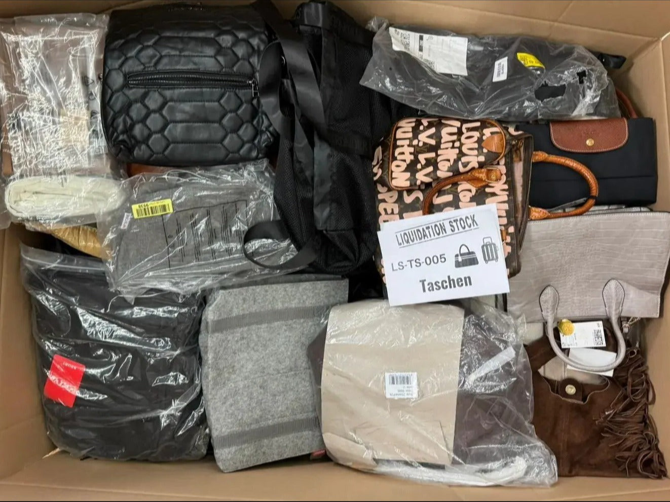 1774429349_cropped Pallet includes Bags items (LS-TS-005) — liquidation pallet photo 3