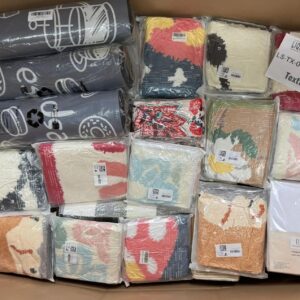 Pallet includes Textiles items (LS-TX-011) — liquidation pallet photo 4
