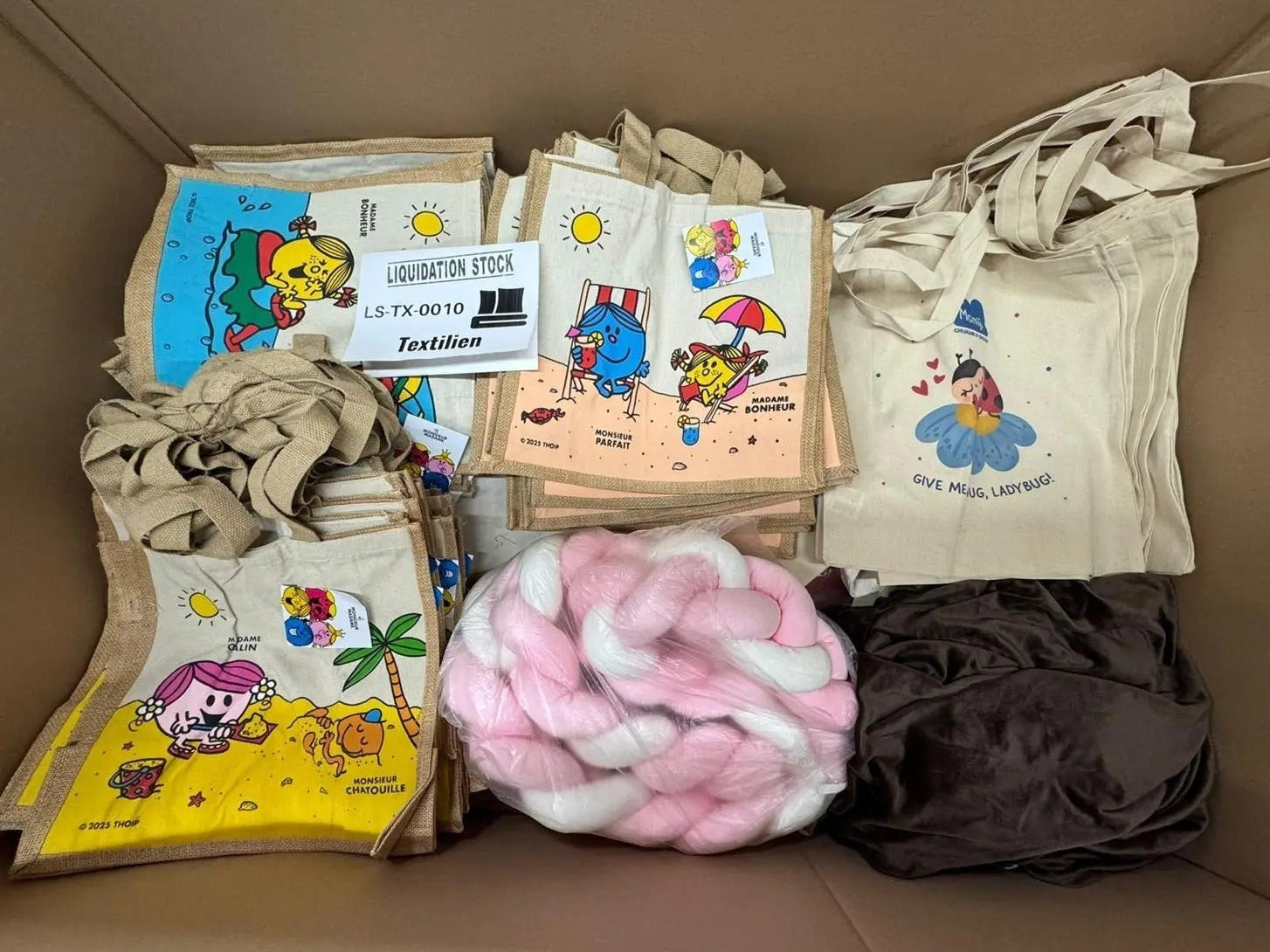1776256431_cropped Pallet includes Textiles items (LS-TX-010) — liquidation pallet photo 4