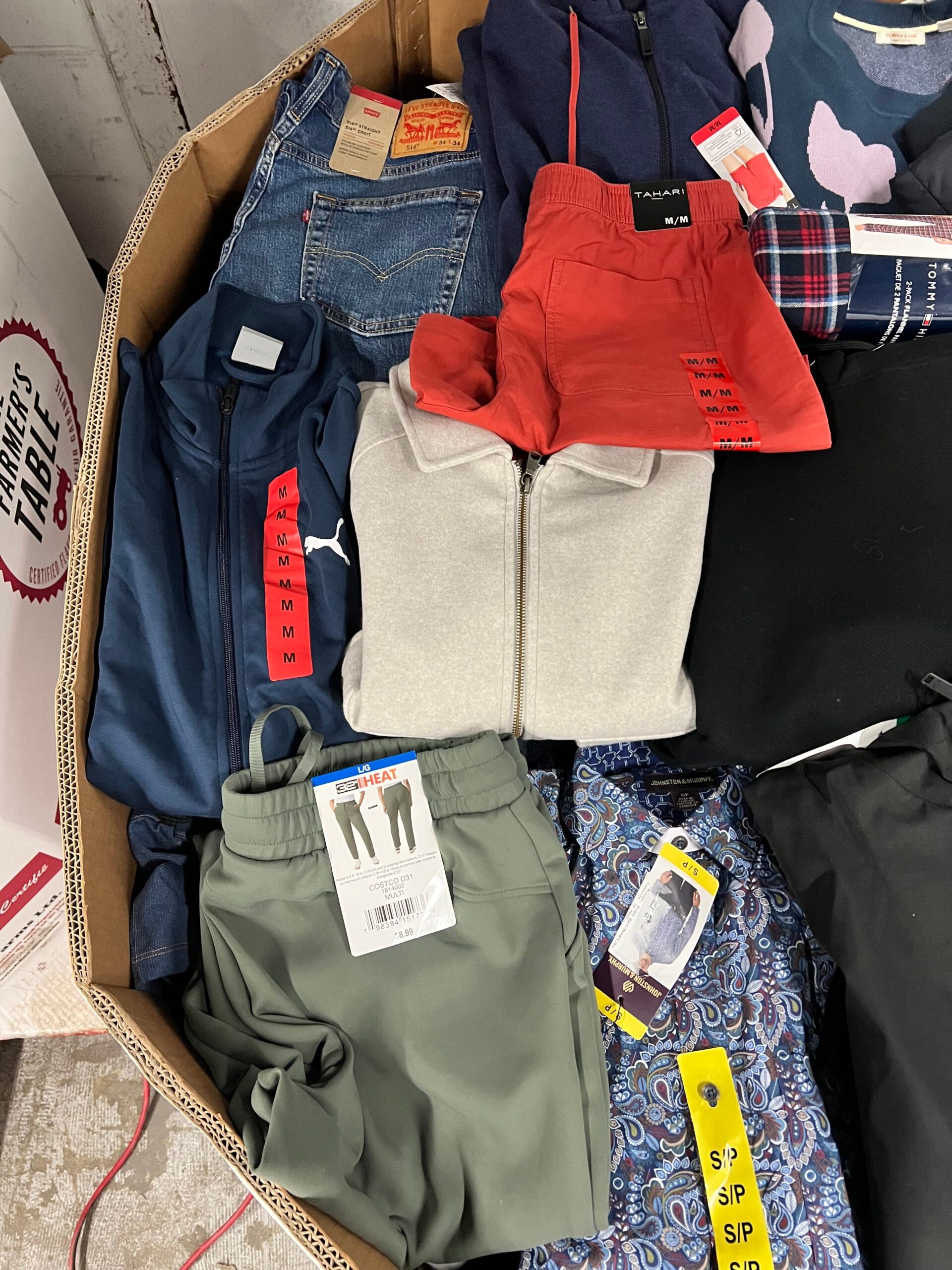 brand-name-clothing-12-250pcs-liquidation-wholesale-pallet-brand-name-clothing-12-250pcs-liquidation-wholesale-pallet-liquidationdeals-ca-1236684094 Brand Name Clothing – 250pcs Liquidation Pallet — Lot 15 — liquidation pallet photo 3