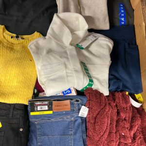 Brand Name Clothing – 250pcs Liquidation Pallet — Lot 14 — liquidation pallet photo 4