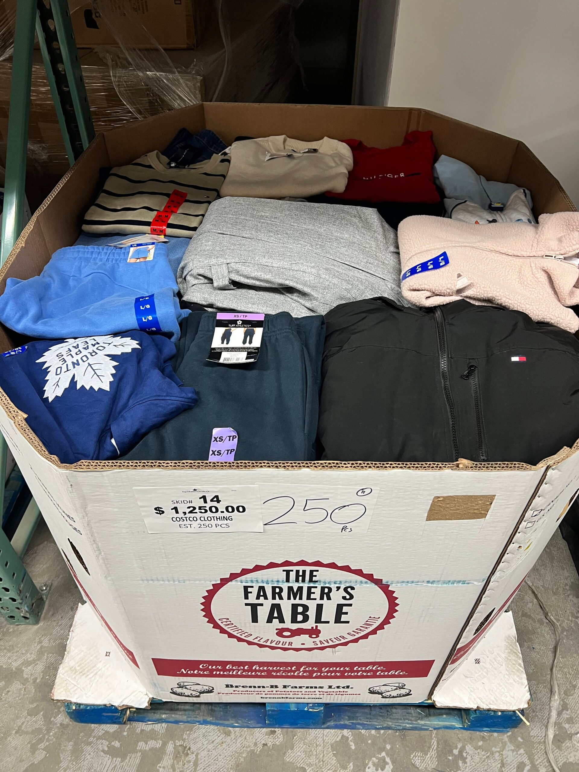 brand-name-clothing-14-250pcs-liquidation-wholesale-pallet-brand-name-clothing-14-250pcs-liquidation-wholesale-pallet-liquidationdeals-ca-1236684088 Brand Name Clothing – 250pcs Liquidation — mixed condition