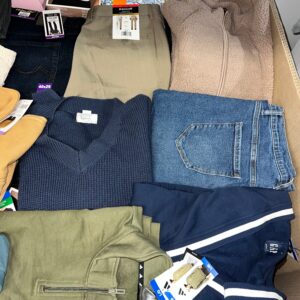 Brand Name Clothing – 250pcs Liquidation Pallet — Lot 12 — liquidation pallet photo 4