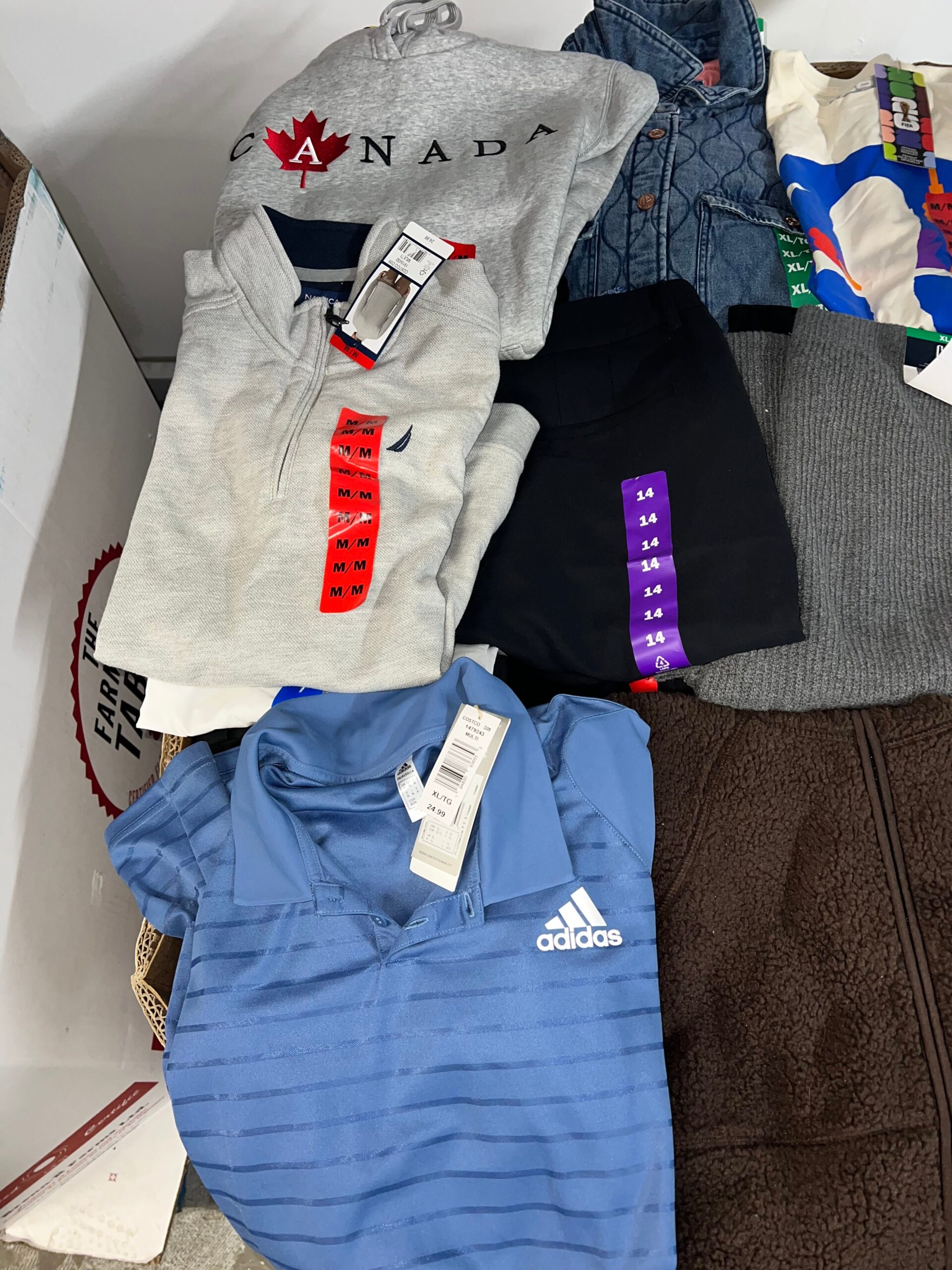 brand-name-clothing-16-250pcs-liquidation-wholesale-pallet-brand-name-clothing-16-250pcs-liquidation-wholesale-pallet-liquidationdeals-ca-1236684078 Brand Name Clothing – 250pcs Liquidation Pallet — Lot 11 — liquidation pallet photo 3