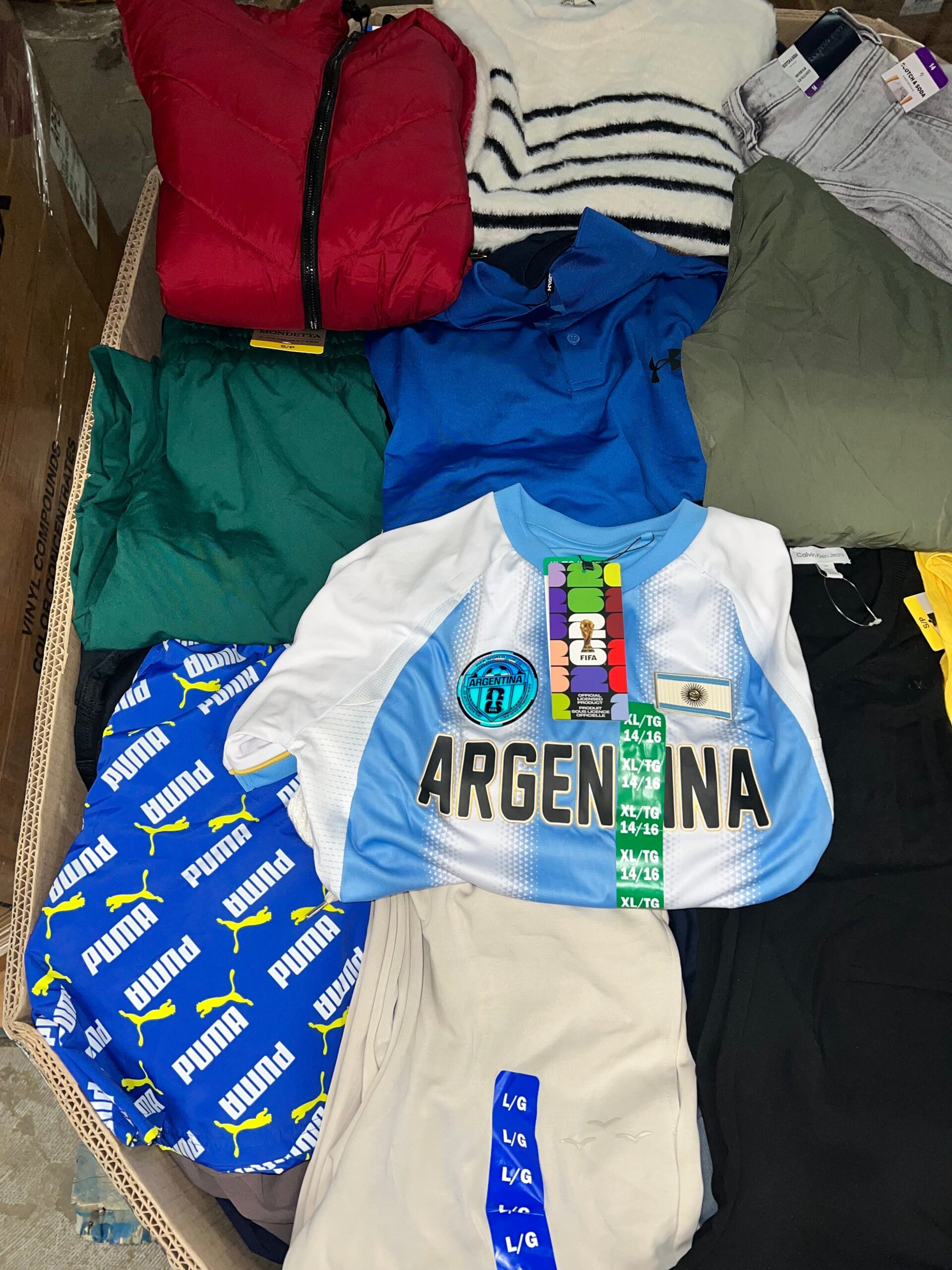 brand-name-clothing-25-250pcs-liquidation-wholesale-pallet-brand-name-clothing-25-250pcs-liquidation-wholesale-pallet-liquidationdeals-ca-1237090020 Brand Name Clothing – 250pcs Liquidation Pallet — Lot 4 — liquidation pallet photo 3