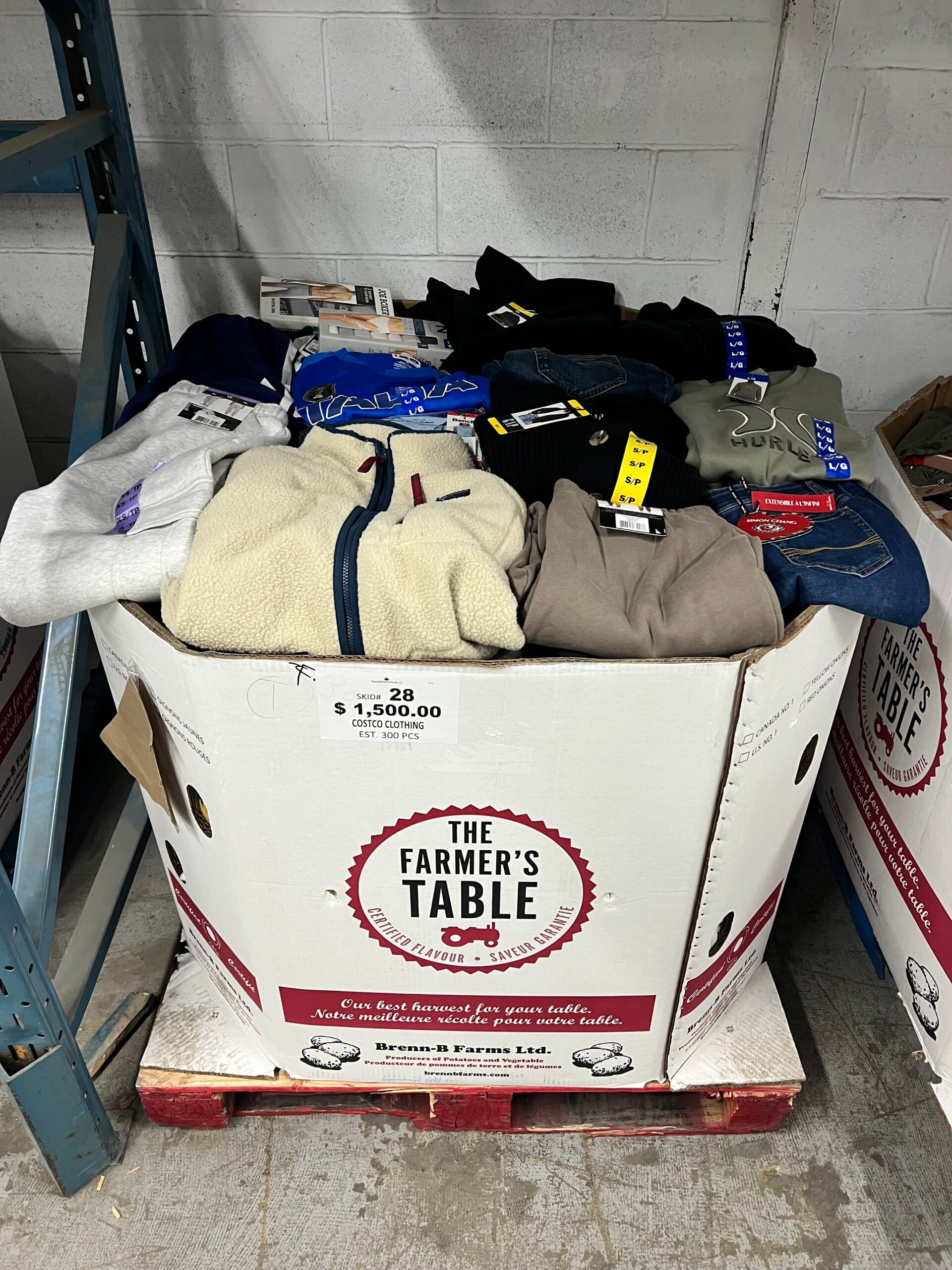 brand-name-clothing-28-300pcs-liquidation-wholesale-pallet-brand-name-clothing-28-300pcs-liquidation-wholesale-pallet-liquidationdeals-ca-1232592432 Brand Name Clothing – 300pcs Liquidation — mixed condition