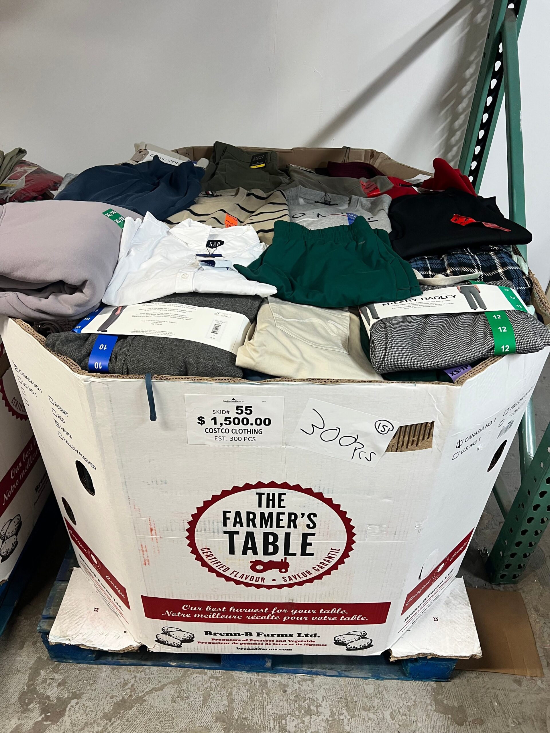 brand-name-clothing-55-300pcs-liquidation-wholesale-pallet-brand-name-clothing-55-300pcs-liquidation-wholesale-pallet-liquidationdeals-ca-1242874824 Brand Name Clothing – 300pcs Liquidation — mixed condition