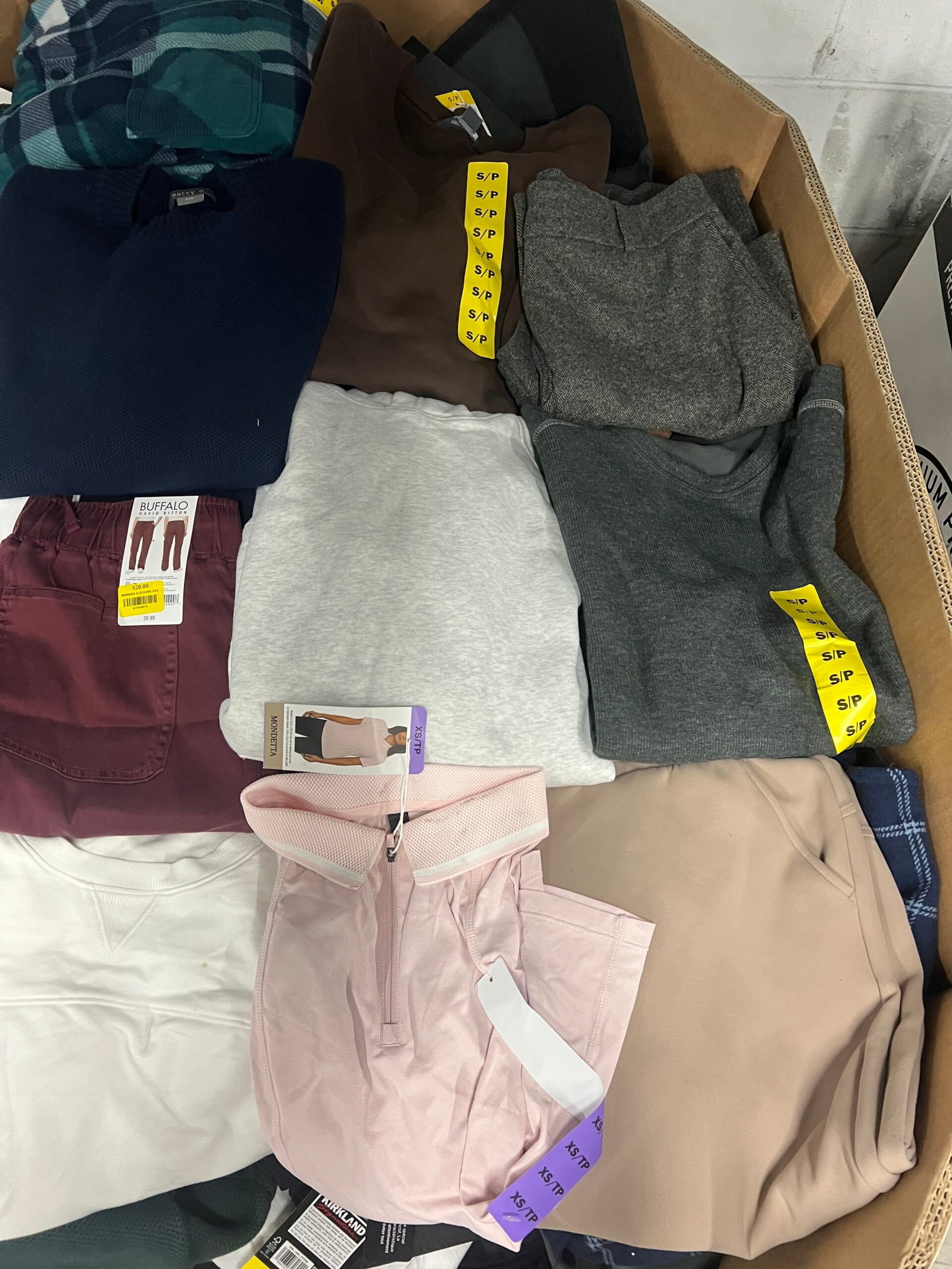 brand-name-clothing-56-300pcs-liquidation-wholesale-pallet-brand-name-clothing-56-300pcs-liquidation-wholesale-pallet-liquidationdeals-ca-1243981527 Brand Name Clothing – 300pcs Liquidation Pallet — Lot 3 — liquidation pallet photo 4