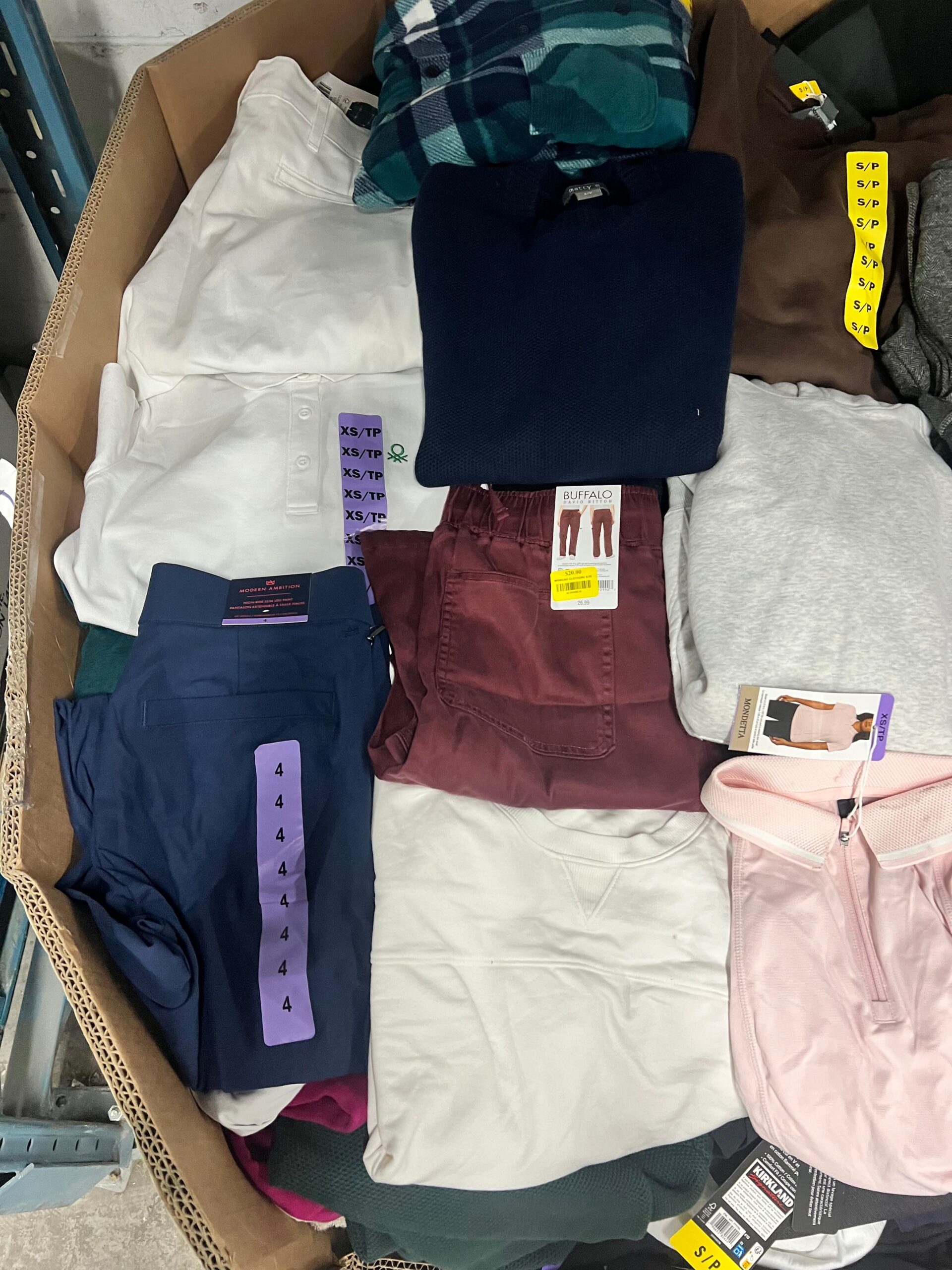 brand-name-clothing-56-300pcs-liquidation-wholesale-pallet-brand-name-clothing-56-300pcs-liquidation-wholesale-pallet-liquidationdeals-ca-1243981528 Brand Name Clothing – 300pcs Liquidation Pallet — Lot 3 — liquidation pallet photo 3