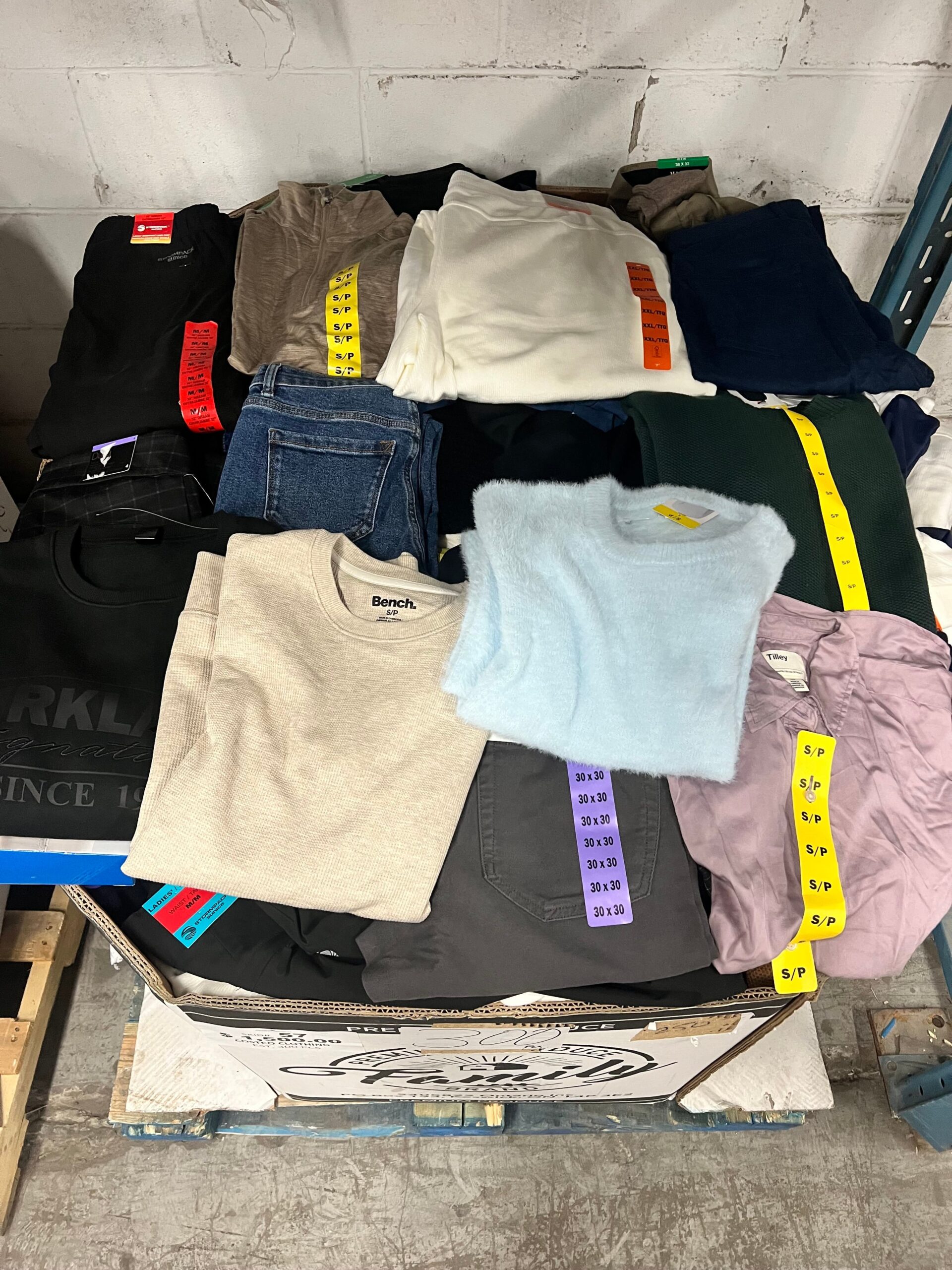 brand-name-clothing-57-300pcs-liquidation-wholesale-pallet-brand-name-clothing-57-300pcs-liquidation-wholesale-pallet-liquidationdeals-ca-1243981525 Brand Name Clothing – 300pcs Liquidation Pallet — Lot 2 — liquidation pallet photo 2