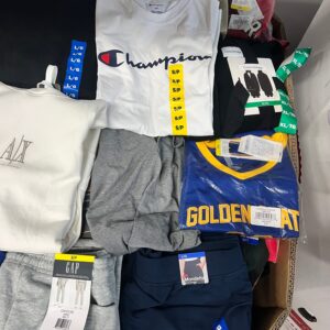 Brand Name Clothing – 200pcs Liquidation Pallet — liquidation pallet photo 4