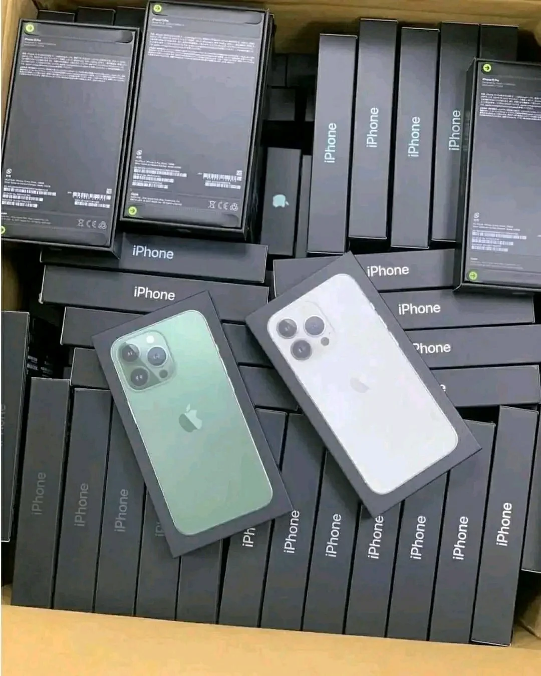 buyilp3 iPhone Wholesale Liquidation Pallet — mixed condition