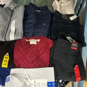 CW Clothing Liquidation Pallet — Lot 7 — liquidation pallet photo 4