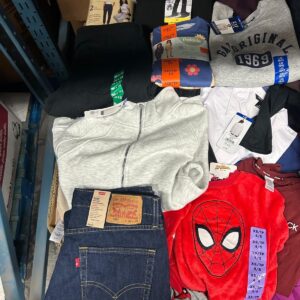 CW Clothing Liquidation Pallet — liquidation pallet photo 3