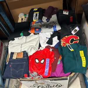 CW Clothing Liquidation Pallet — liquidation pallet photo 2