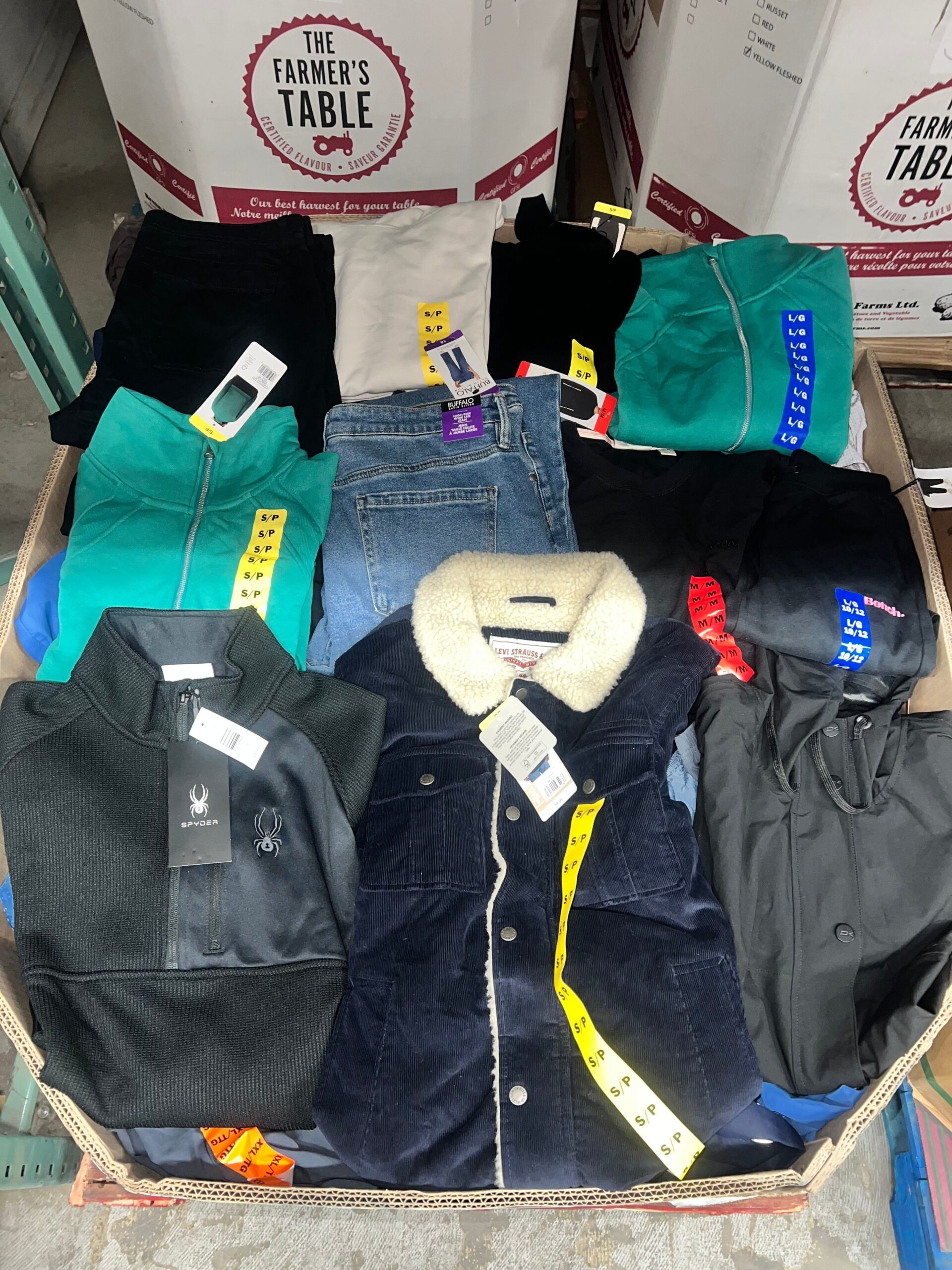 costco-clothing-36-250pcs-liquidation-wholesale-pallet-costco-clothing-36-250pcs-liquidation-wholesale-pallet-liquidationdeals-ca-1220571656 CW Clothing Liquidation Pallet — Lot 17 — liquidation pallet photo 2