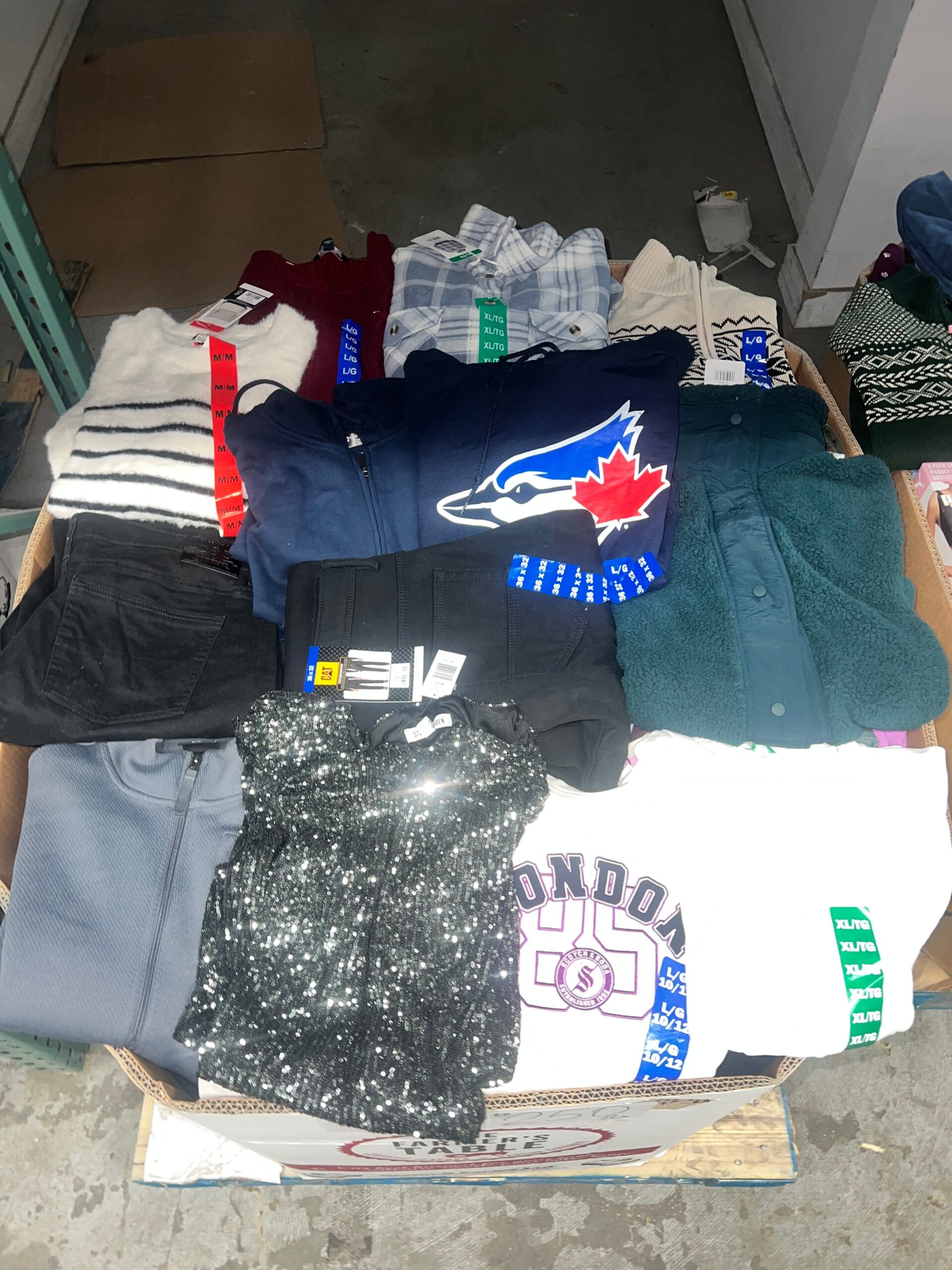 costco-clothing-41-250pcs-liquidation-wholesale-pallet-costco-clothing-41-250pcs-liquidation-wholesale-pallet-liquidationdeals-ca-1224872097 CW Clothing Liquidation Pallet — Lot 15 — liquidation pallet photo 2