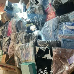 Clothing – wholesale clothing Liquidation Pallet — liquidation pallet photo 2