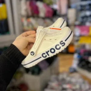 Crocs Sale Liquidation Pallet — liquidation pallet photo 2