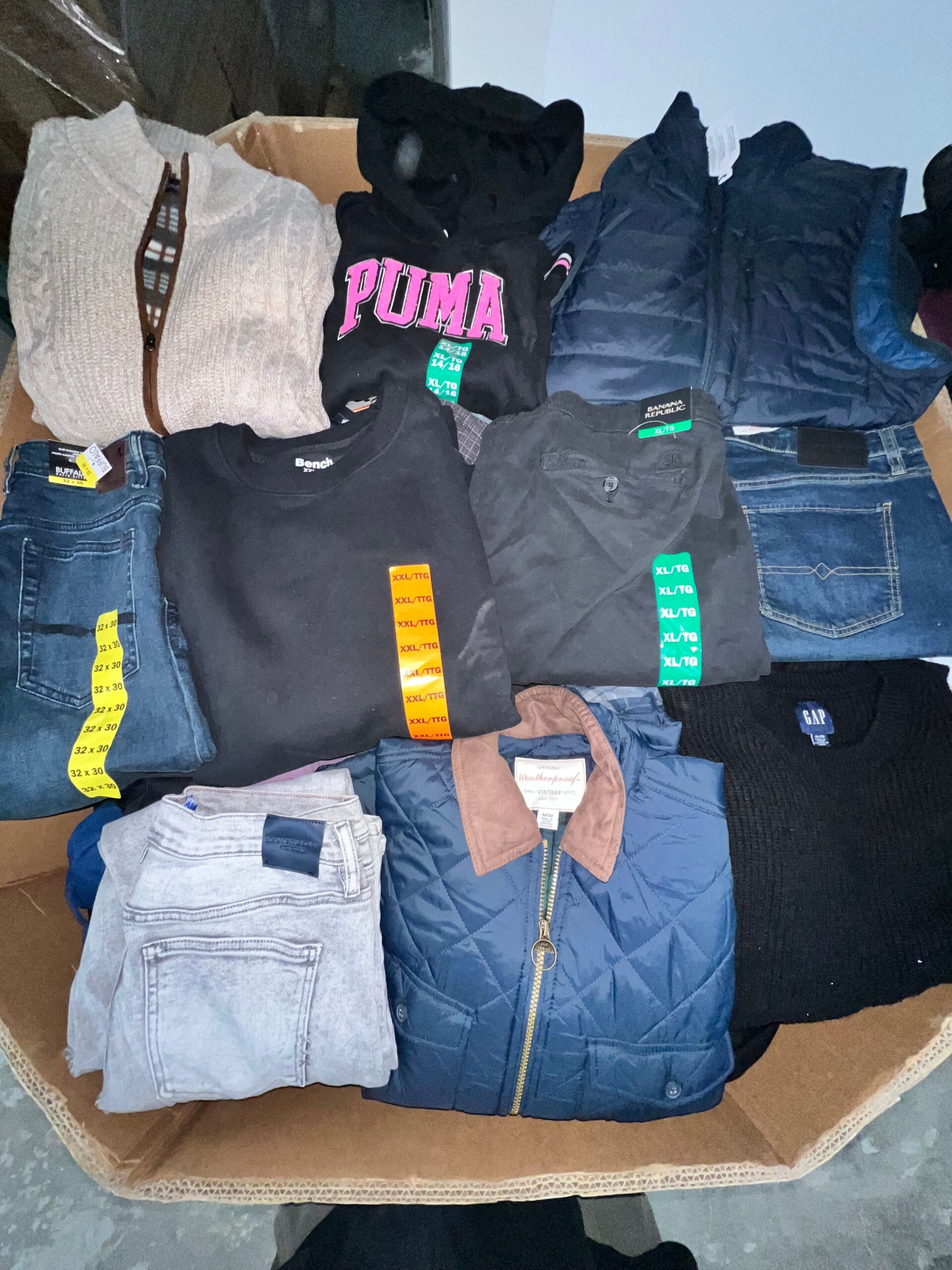 cw-clothing-3-250pcs-liquidation-wholesale-pallet-cw-clothing-3-250pcs-liquidation-wholesale-pallet-liquidationdeals-ca-1232493374 Brand Name Clothing – 250pcs Liquidation Pallet — Lot 21 — liquidation pallet photo 2
