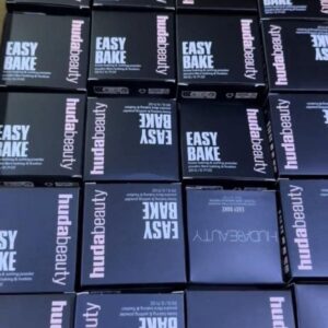 Huda Beauty Easy Bake Loose Baking & Setting — mixed condition