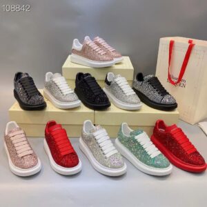 Alexander McQueen Shoes Liquidation Pallet — liquidation pallet photo 2