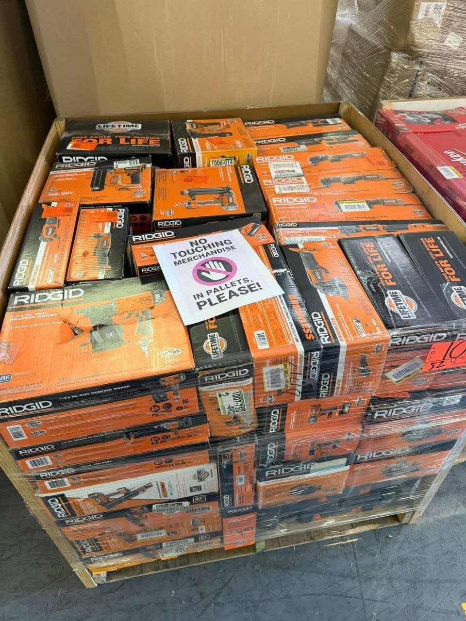 ff4 Milwaukee, Ryobi & Ridgid Power Tools Liquidation Pallet โ liquidation pallet photo 4