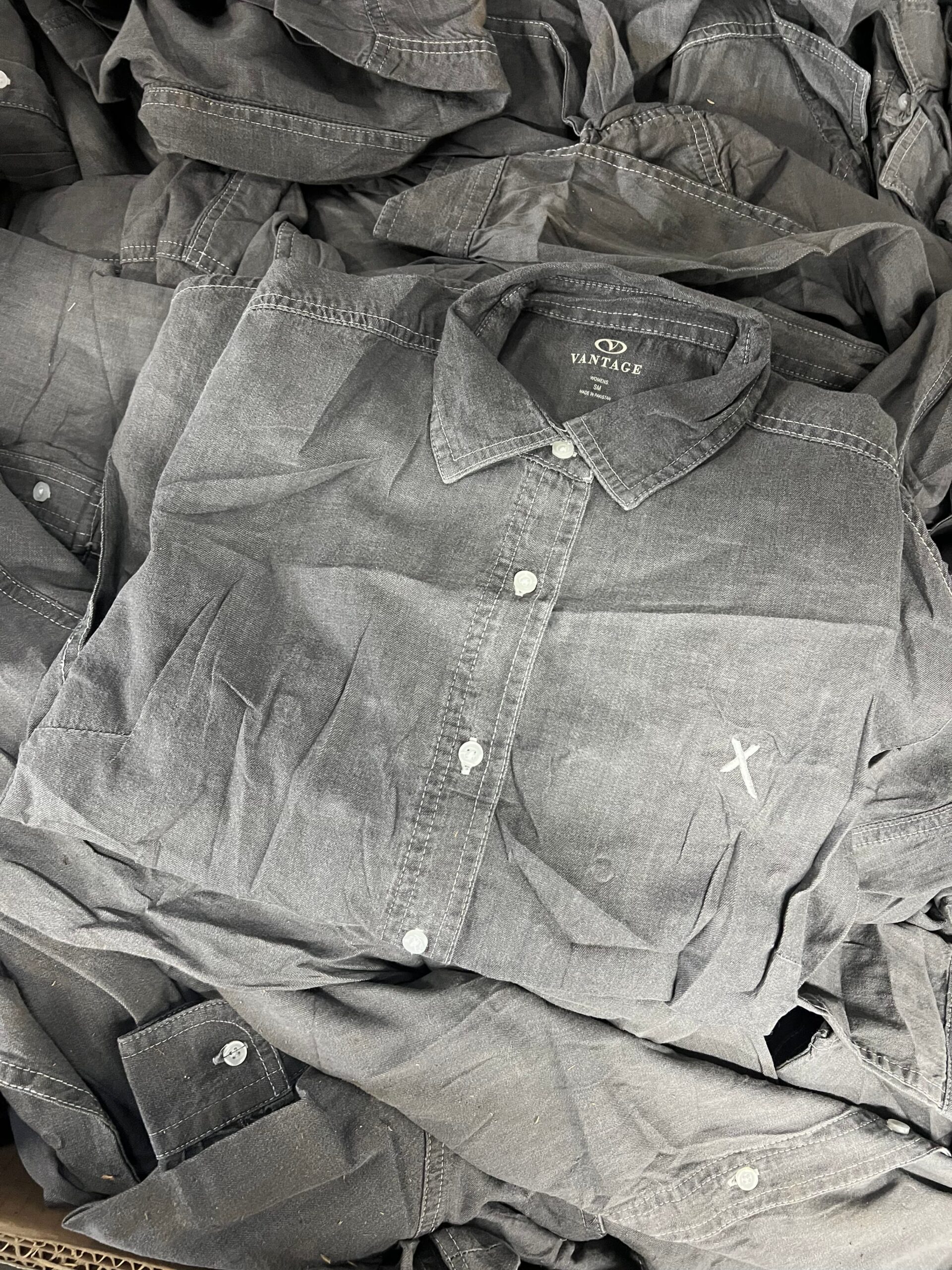 long-sleeve-button-up-shirts-6-400pcs-liquidation-wholesale-pallet-long-sleeve-button-up-shirts-6-400pcs-liquidation-wholesale-pallet-liquidationdeals-ca-1237090007 Long Sleeve Button Up Shirts – 400pcs Liquidation Pallet — liquidation pallet photo 2
