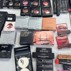 MAC Cosmetics Professional Liquidation Pallet — liquidation pallet photo 2