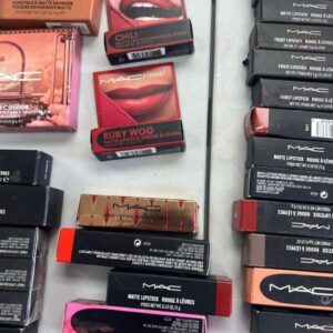MAC Cosmetics Professional Liquidation Pallet — liquidation pallet photo 3