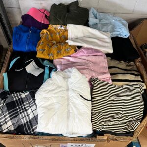 Miscellaneous Clothing – 400pcs Liquidation Pallet — liquidation pallet photo 2