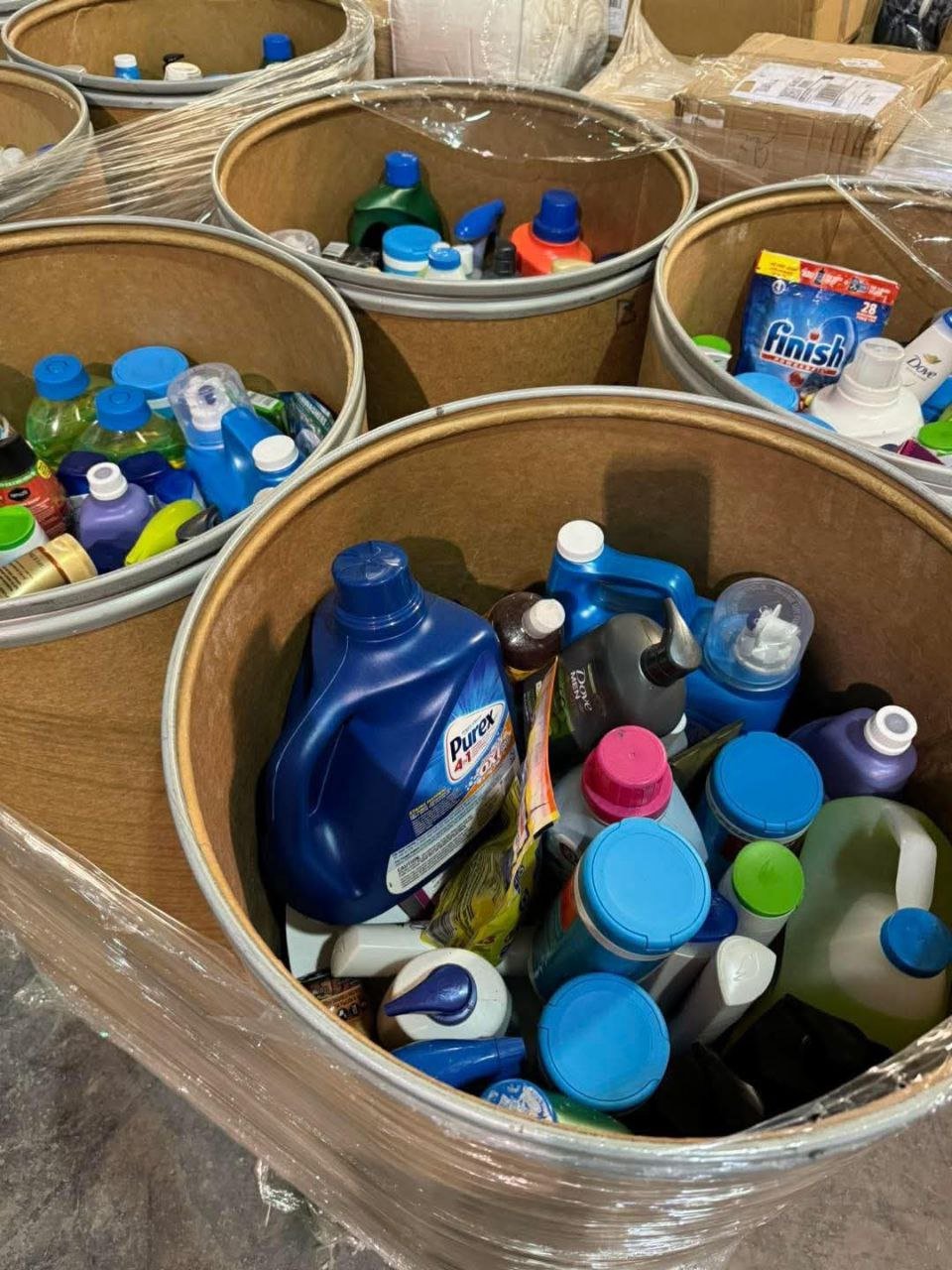 o1 Cleaning Barrels Liquidation Pallet — liquidation pallet photo 2