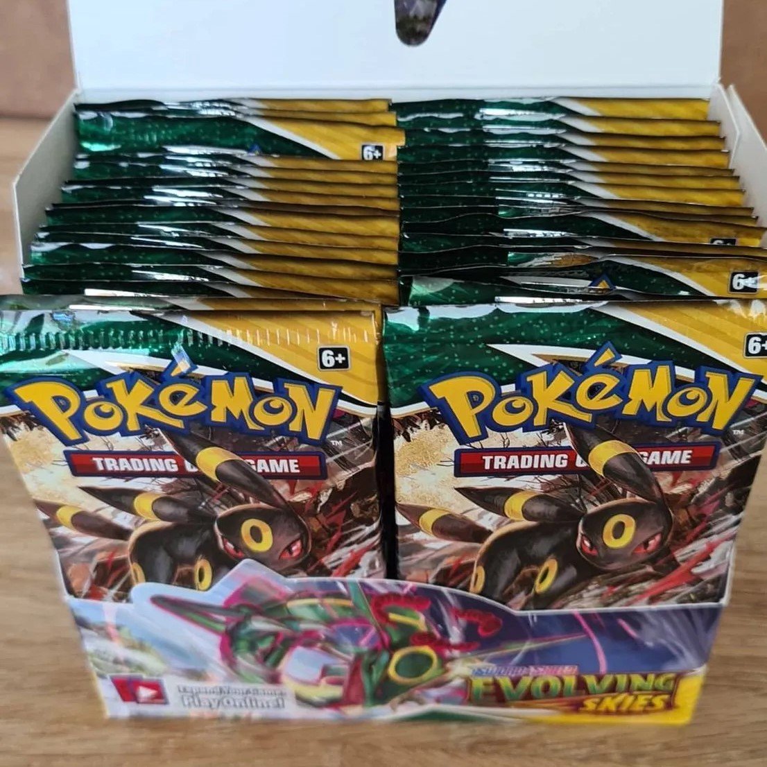 p1-4-1 Wholesale Pokémon Trading Card (50 Sealed — mixed condition