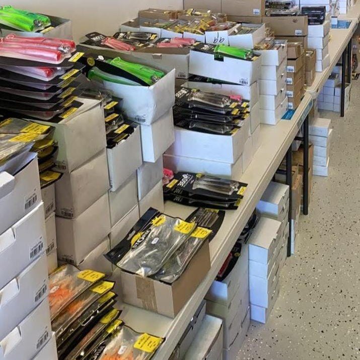 p3-2-1 Hunting & Fishing Gear Liquidation Pallet — liquidation pallet photo 3