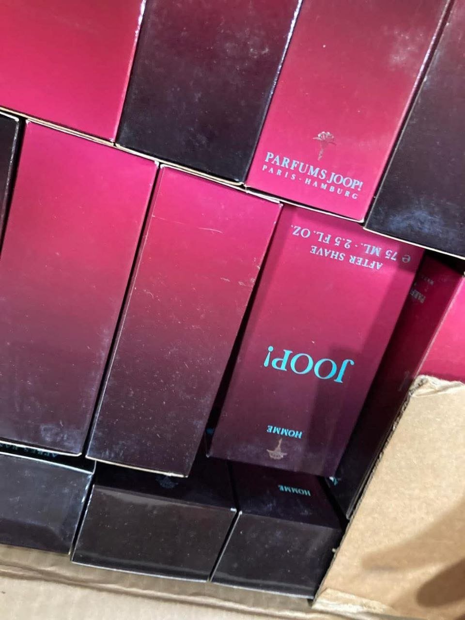 pa3 Fragrance Liquidation Liquidation Pallet — liquidation pallet photo 3