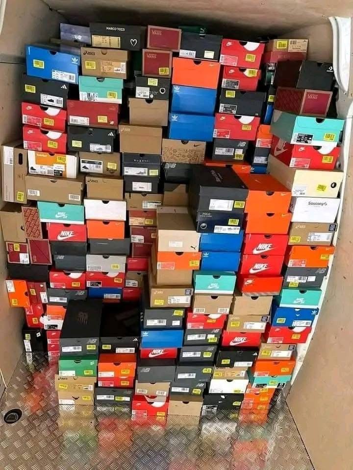quality-nike-sneakers-pallet-mixed-2-1 Wholesale Mixed Shoes (100 Pairs) Liquidation Pallet — liquidation pallet photo 2
