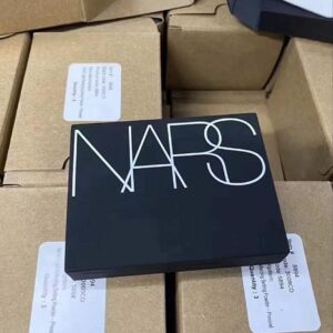 NARS Light Reflecting Pressed Setting Powder Liquidation Pallet — liquidation pallet photo 4