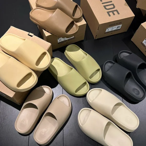 slides-600x600-1 Yeezy Slides Liquidation Pallet — mixed condition