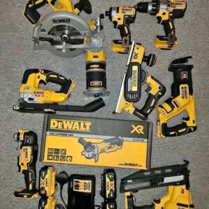 DeWalt Combo Kit Liquidation Pallet — bulk tools & hardware pallet, customer-return, free freight to 50 states
