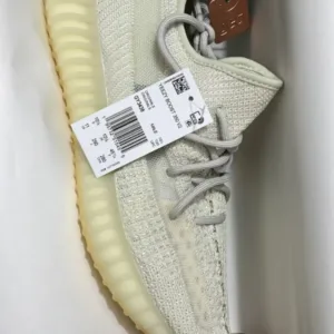 Yeezy Shoes Liquidation Pallet — liquidation pallet photo 3